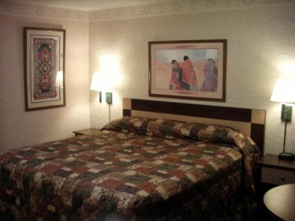 Wetherill Motel 2*